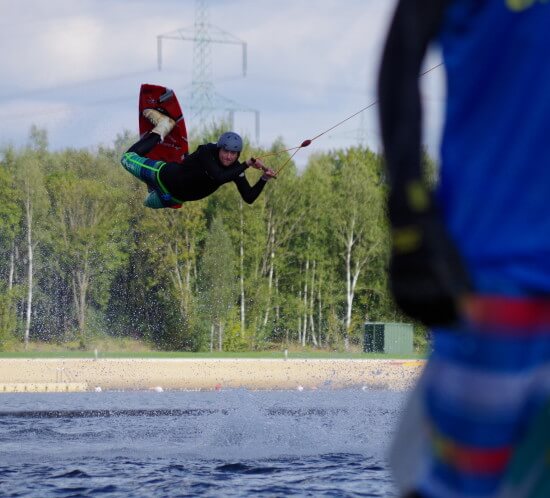 Wakeboard Vs Wakeskate Kopie Von - Wakeboard vs. Wakeskate