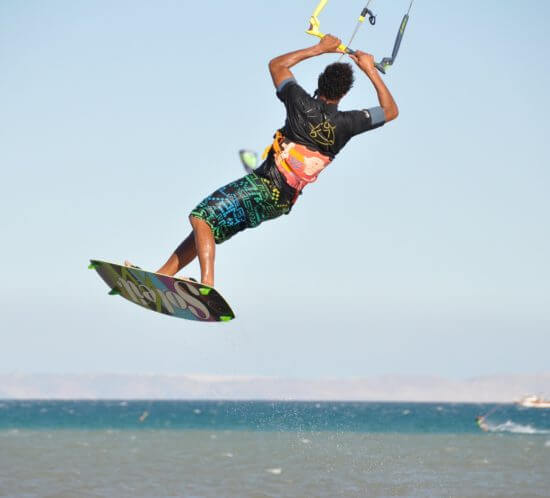 Kite - Kitesurfen – Warum in die Höhe springen?