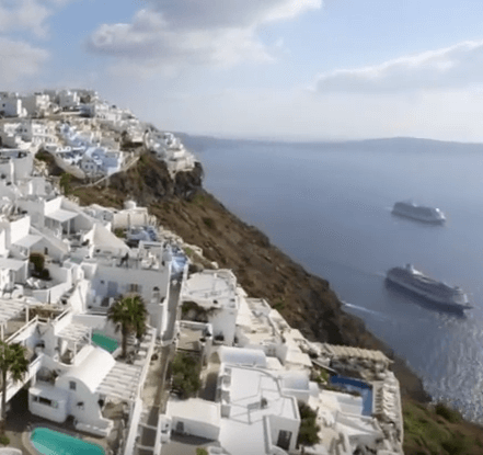 Bildschirmfoto Um - Red Bull Art of Motion 2016: Das Freerunning Paradies in Santorini