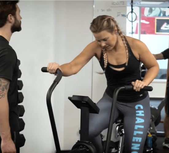 Bildschirmfoto Um - Sophie Radcliffe gegen den World’s Toughest Mudder