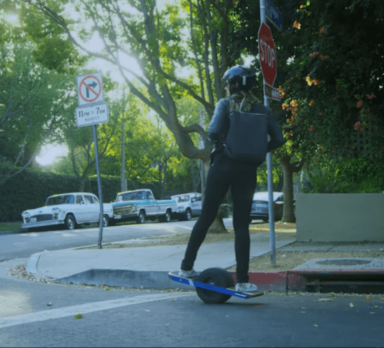 Real snowboard feeling in summer with the Onewheel