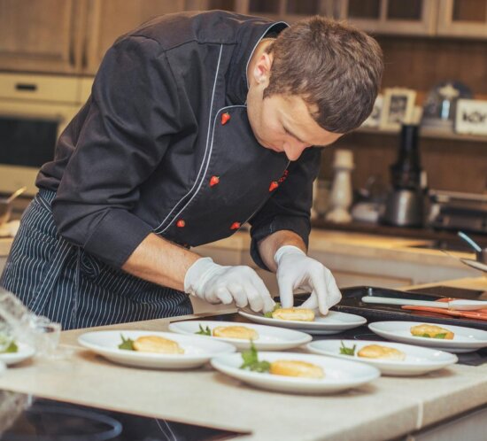 Bildmotiv zu Gastronomie und Küche im redaktionellen Magazinkontext